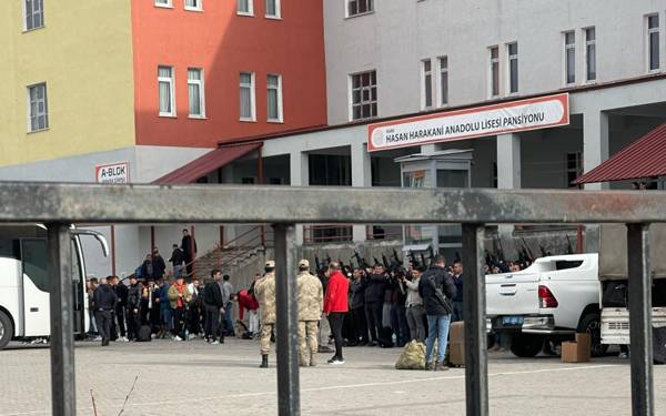 DEM Parti, Kars'taki seçim sonuçlarını YSK'ye taşıdı