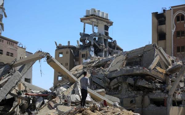 Gazze'de can kaybı 33 bin 137'ye yükseldi