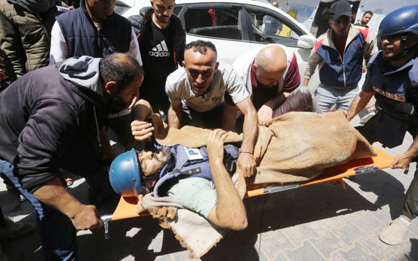 İsrail'in saldırılarında 3 gazeteci yaralandı