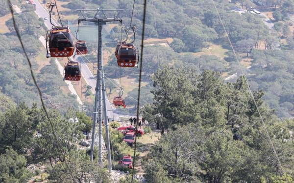 Seven arrested in deadly cable car accident in Antalya