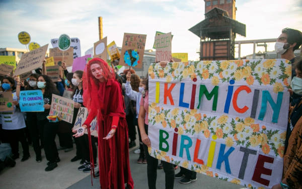 İklim adaleti için küresel iklim grevi