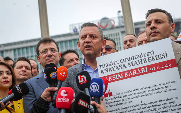 CHP lideri Özel Saraçhane'de: Milletle devlet karşı karşıya gelirse millet kazanır