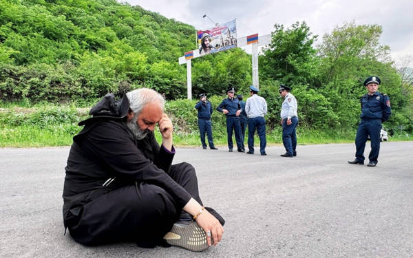 Dört köyün Azerbaycan’a iadesi Ermenistan’da protesto ediliyor