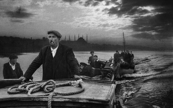 Yıl 1952: Ara Güler'den 'Kumkapı Ermeni Balıkçılarıyla Birlikte'