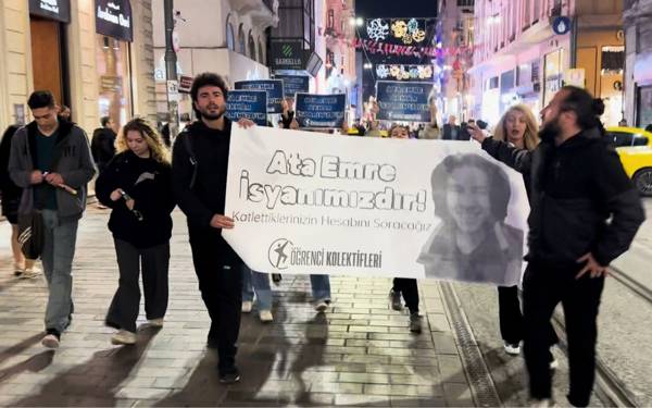 Taksim'de üniversitelilerden 'Ata Emre Akman' eylemi: 11 gözaltı