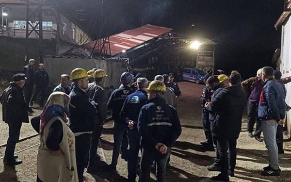 Çorum mine workers take resistance underground