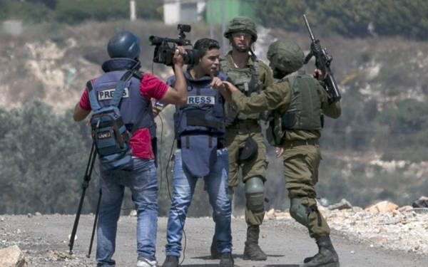 İsrail, 7 Ekim’den bu yana en az 35 Filistinli gazeteciyi tutukladı