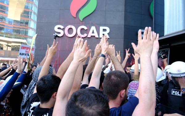 SOCAR'ı protesto eden Filistin İçin Bin Genç'ten 13 kişi gözaltına alındı