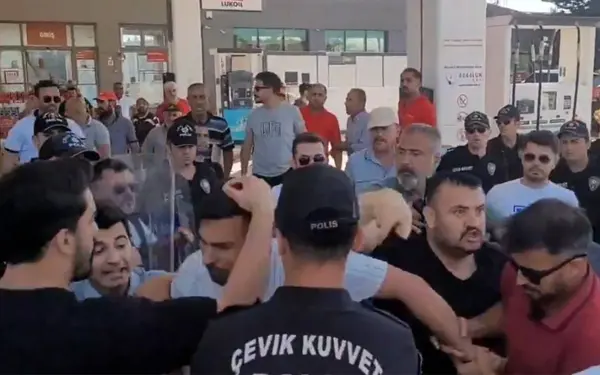 Police arrest protesters in earthquake-stricken Hatay