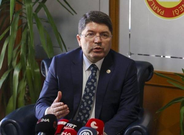 ÇYDD'den Adalet Bakanı’na: Görevin şeriatı değil, Anayasa’yı hukuku korumak