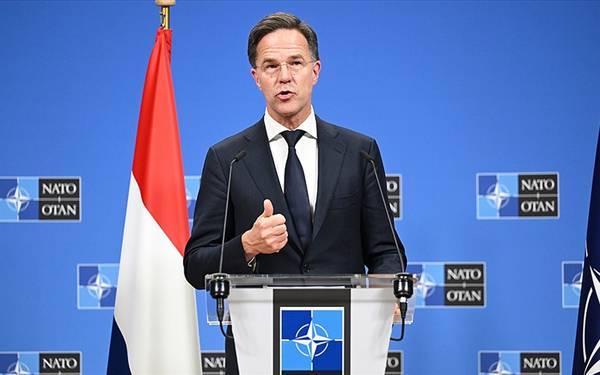NATO'nun yeni Genel Sekreteri Hollanda Başbakanı Rutte oldu