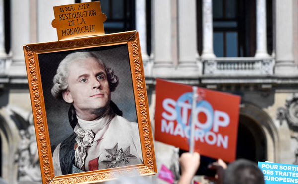 Fransa: Macron'a kendisini saraya kilitleyen XVI. Louis'nin akıbeti hatırlatıldı