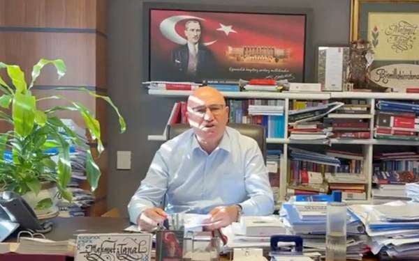 CHP'li Tanal Instagram'a erişim yasağı kararını idare mahkemesine götürdü