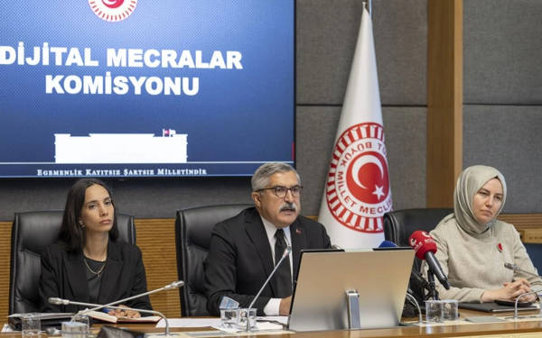 Dijital Mecralar Komisyonu Başkanı: Milletimiz, TikTok'un kapatılmasını istiyor