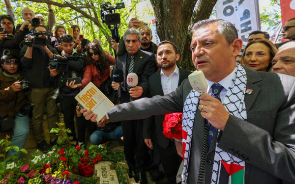 Mahmud Abbas, Özgür Özel’i Filistin’e davet etti