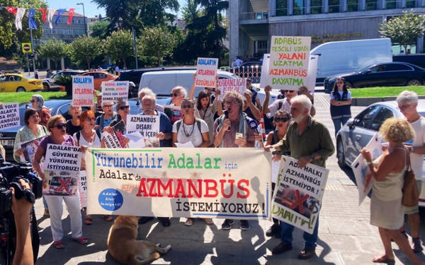 Adalar’daki sivil inisiyatiflerden İBB’ye 'azmanbüs' dilekçesi
