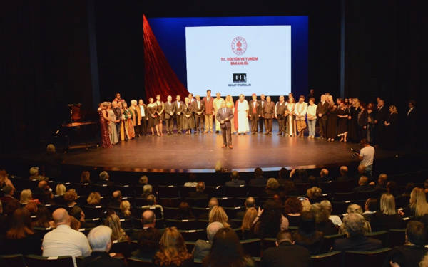 Tamer Karadağlı yönetimindeki Devlet Tiyatroları: Usulsüz atama ve ihaleler