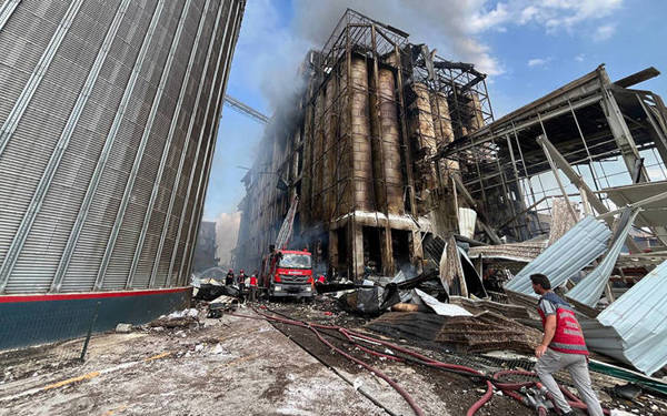 /haber/worker-seriously-injured-in-sakarya-pasta-factory-explosion-succumbs-to-injuries-300708