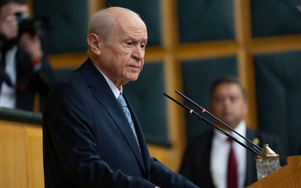 /haber/bahceli-dem-parti-ye-uzattigim-el-yanlis-yorumlanmasin-300739