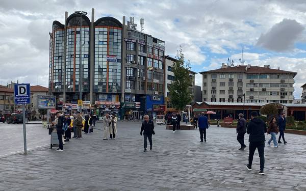 Sivas’ta arka arkaya deprem: Okullar tatil edildi