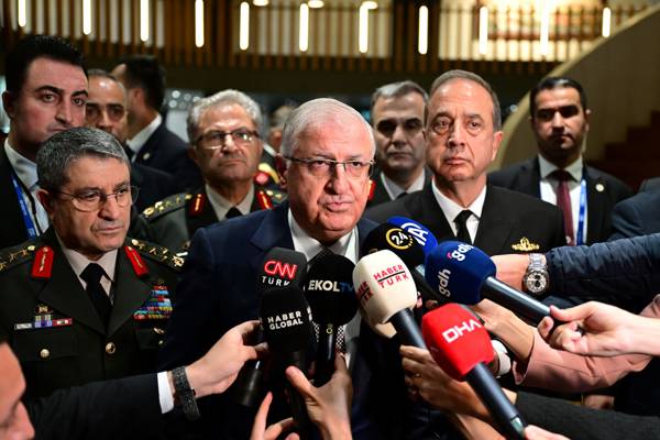 /haber/turkeys-defense-minister-blames-pkk-for-ankara-attack-301041