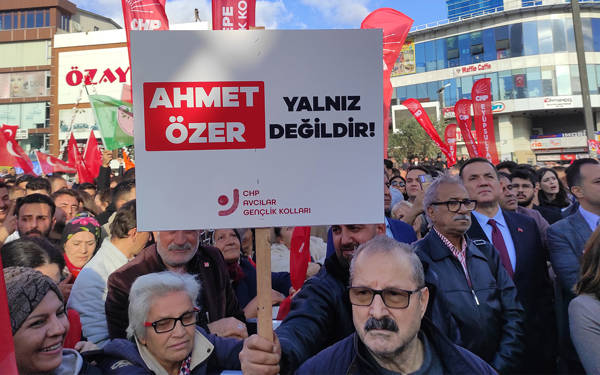 /haber/chpden-esenyurtta-kayyima-karsi-kitlesel-miting-301297