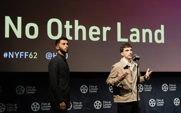 Berlinale ödüllü belgesel, Berlin'in resmi sitesinde antisemitizmle suçlandı