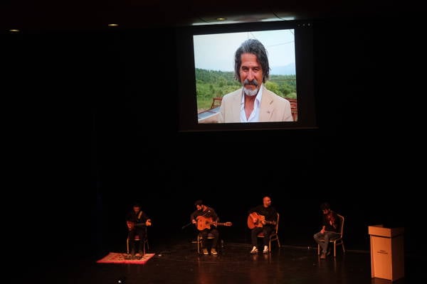 Arjen Arî bi nîşandana fîlm û konseran li Amedê hat bibîranîn