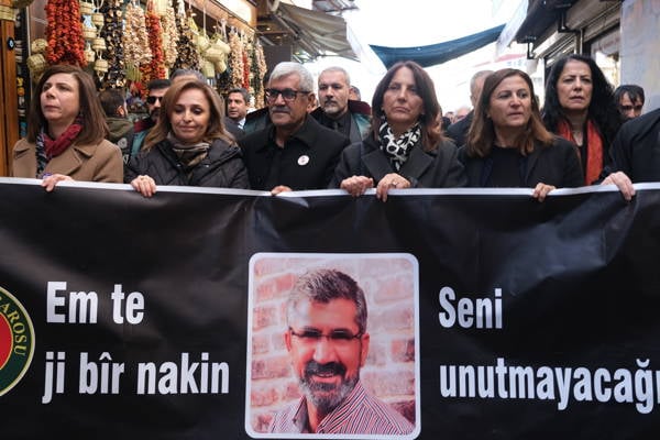 Tahir Elçi katledilişinin 9'uncu yılında anıldı: "Em te ji bîr nakin”