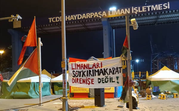 /haber/erdogani-israil-le-devam-eden-ticaret-icin-protesto-eden-9-kisi-tutuklandi-302353