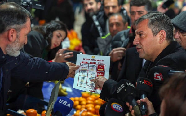 CHP'nin asgari ücrete karşı eylem planı miting yapmak