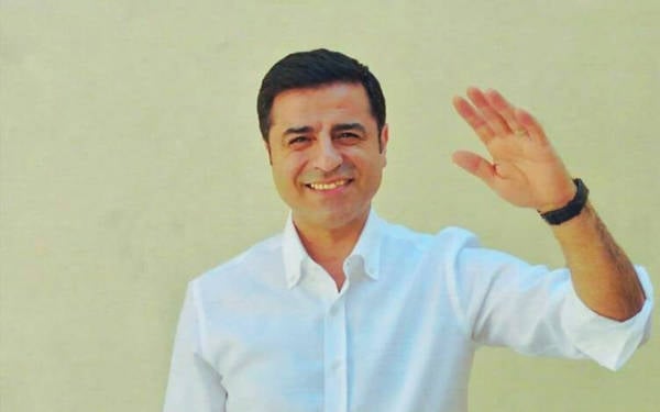 /haber/demirtas-sayin-abdullah-ocalan-a-guven-ve-destegim-tam-303539