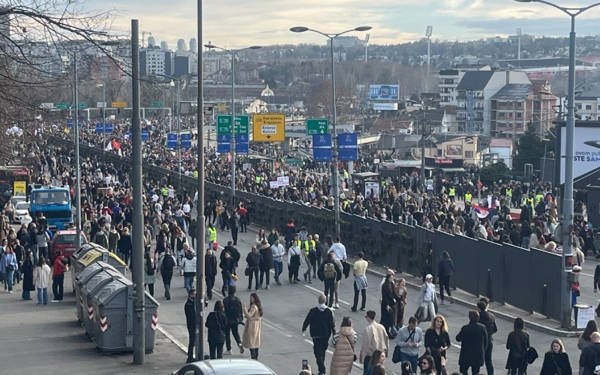 Sırbistan’da öğrencilerin başlattığı protestolar sonuç verdi: Başbakan Vučević istifa etti