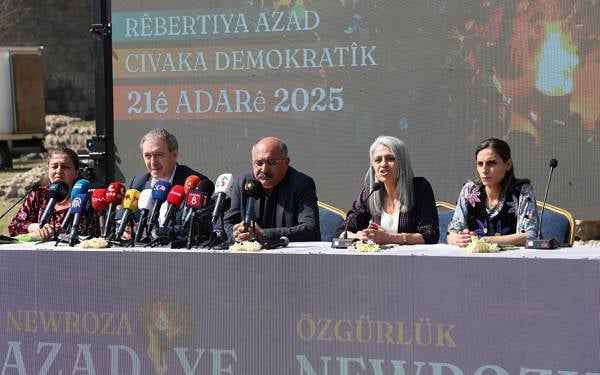 Newroz deklarasyonu Diyarbakır ve İstanbul'da açıklandı