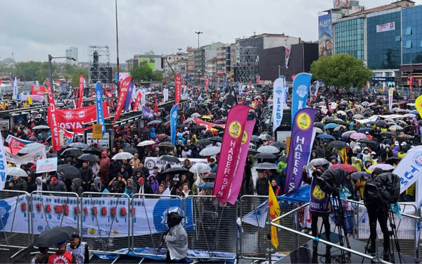 Kadıköy’de 1 Mayıs: İşçiler sokakta, talepler alanlarda