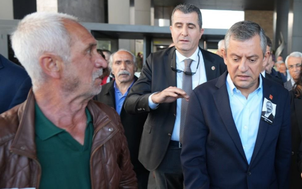 İçişleri Bakanlığı: Özel’e saldıran kişi 66 yaşındaki S.T.
