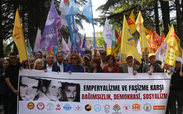 Deniz, Yusuf ve Hüseyin mezarları başında anıldı
