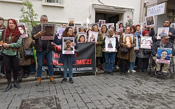 "Hasta tutsaklar Gurban ve Polat ölüme sürükleniyor"