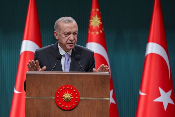 Erdoğan, Bahçeli welcome PKK disbanding as step to 