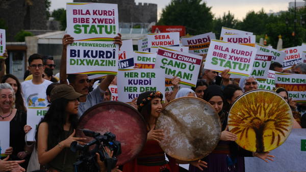 Meşa Cejna Zimanê Kurdî a Amedê: "Bila kurdî bibe xwedî statu"