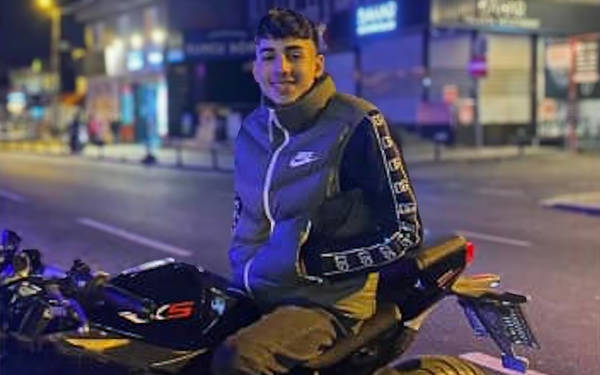 /haber/eski-kizilay-baskani-kinik-in-kizina-4-yil-2-ay-hapis-cezasi-307795