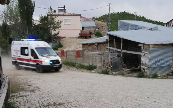 Sivas'ta yöre halkının kapatılmasını istediği madende patlama: 1 ölü 2 yaralı