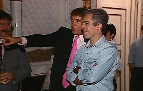 /haber/elon-musk-donald-trump-in-adi-epstein-pedofili-dosyasinda-308108