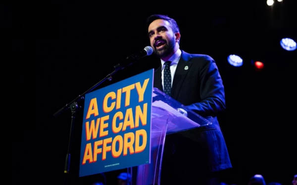 /haber/new-yorkta-sandiktan-mamdani-cikti-sosyalist-aday-yukseliste-308796