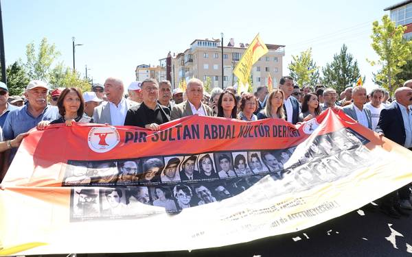 /haber/madimak-katliaminin-32-yil-donumunde-sivas-ta-anma-309058