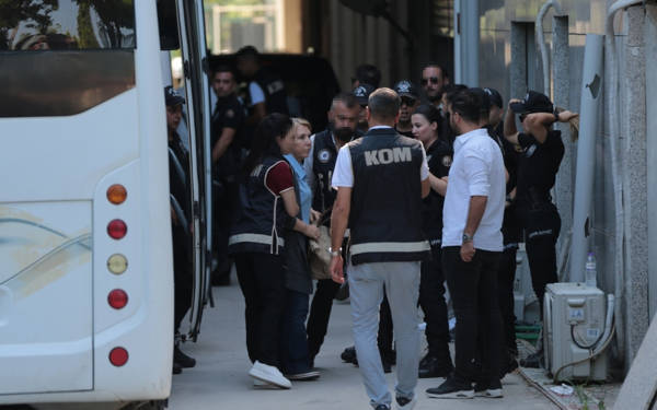 Manavgat Belediyesi’nde 7 kişi daha gözaltına alındı
