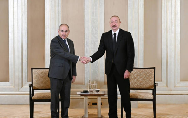Paşinyan-Aliyev görüşmesi 'yapıcı' bir atmosferde gerçekleşti