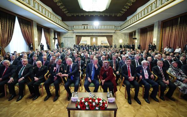 Meclis’teki 15 Temmuz anmasında yeni anayasa ve “Terörsüz Türkiye” söylemleri