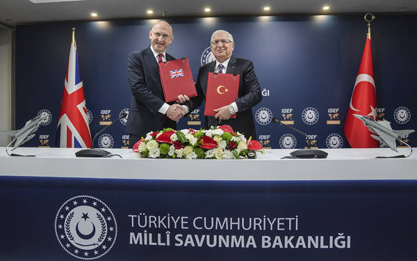Almanya’dan Türkiye’ye Eurofighter Typhoon savaş uçağı satışına onay
