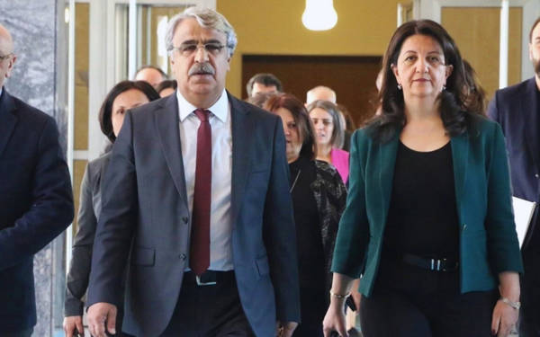 DEM Parti heyeti, İmralı’dan döndü